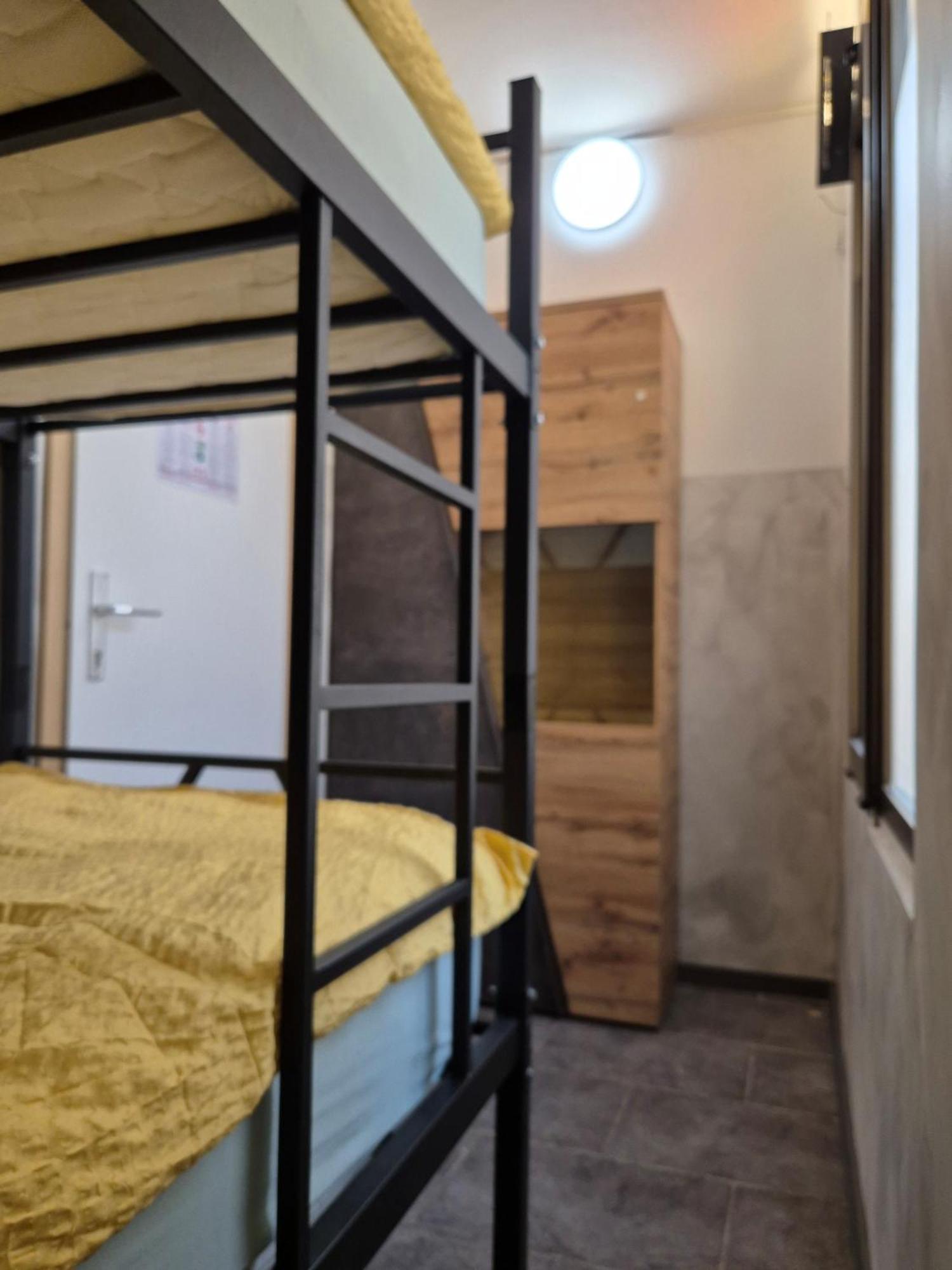 Bled Lesce Station Rooms And Beds Kültér fotó